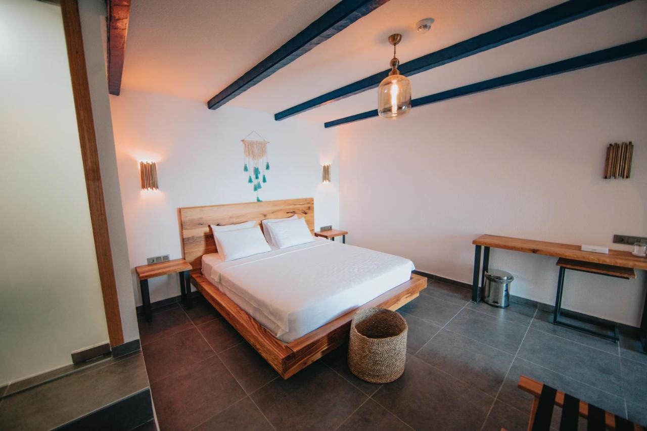 Hotel Bueyuekada Loc'Ada à Adalar Extérieur photo