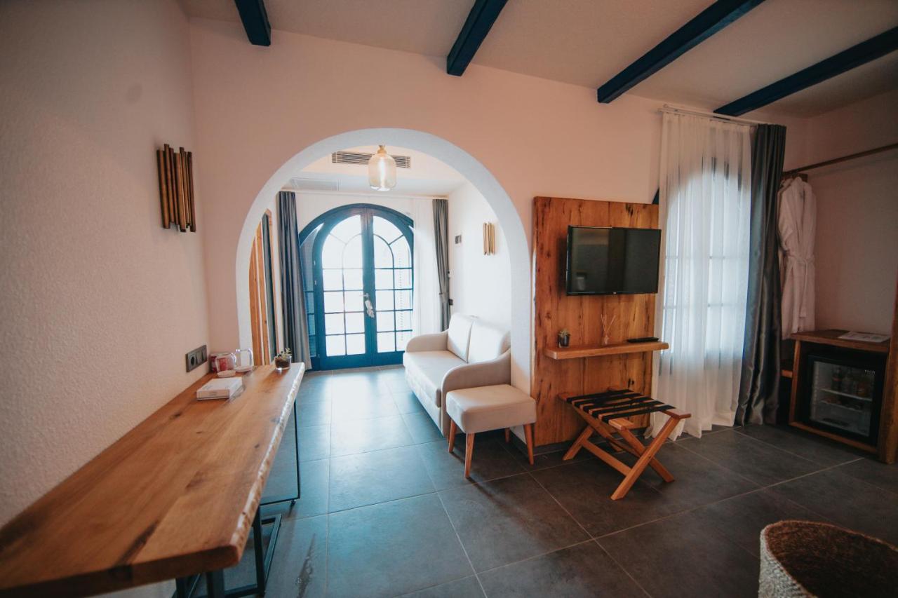 Hotel Bueyuekada Loc'Ada à Adalar Extérieur photo